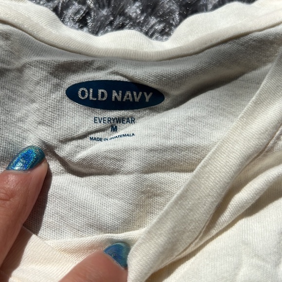 💸2 for $10!💸 NWT Old navy cream t-shirt - Picture 3 of 4